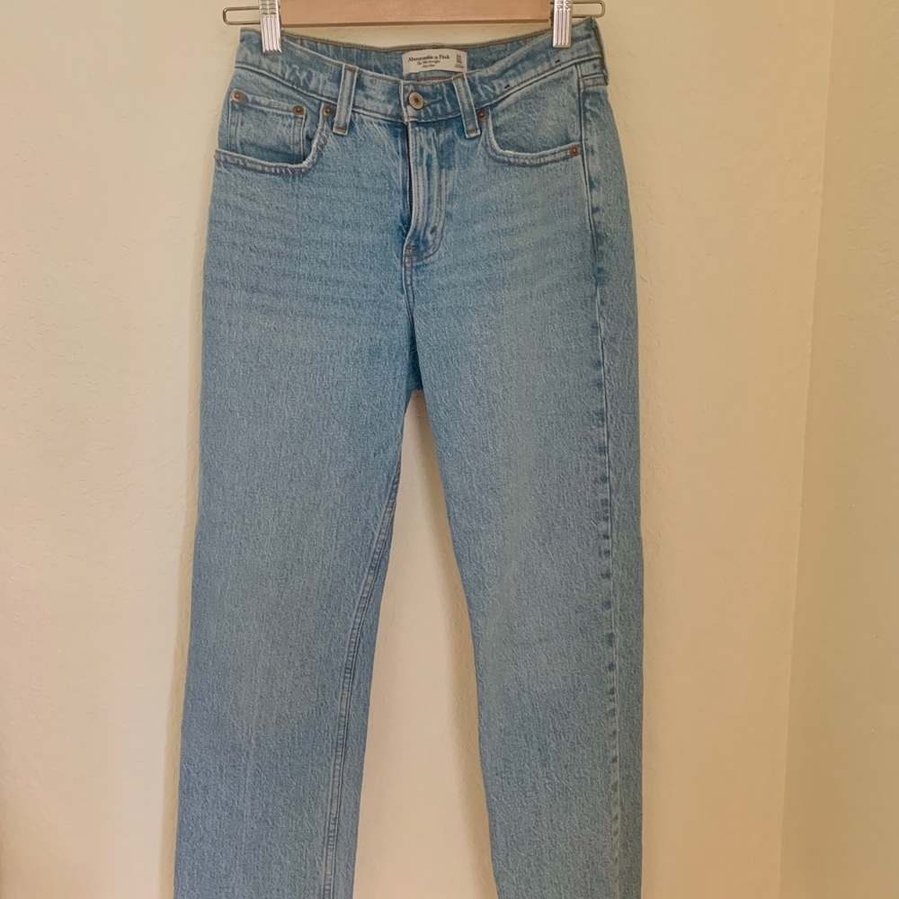 Abercrombie Curvy 90s Straight Mid-Rise